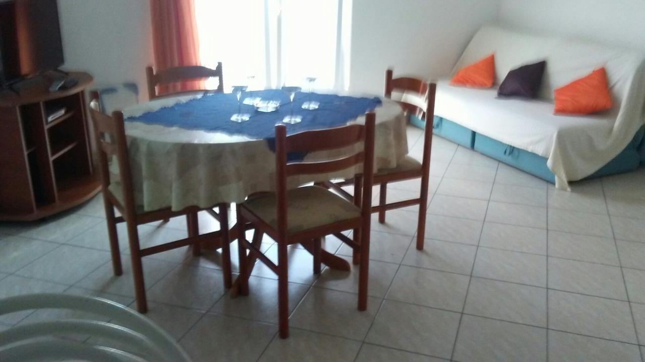 Apartments Jerica Бол Экстерьер фото